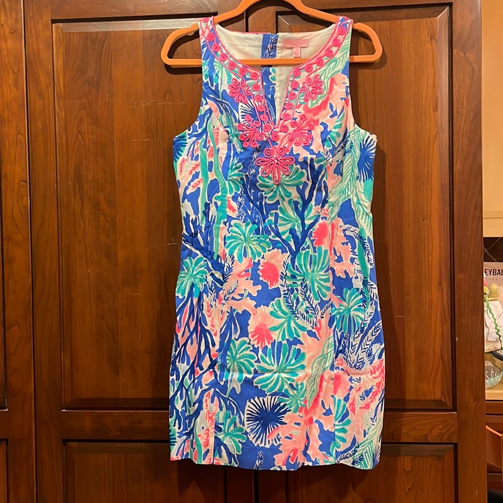 Lilly Pulitzer Gabby jet stream shift dress size 8 zipper back.